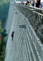 Woman Climbed the Great Wall of China to Avoid £2.50 Admission Fee