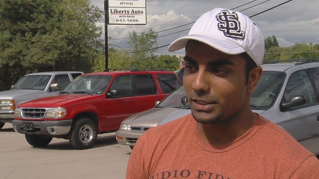 Imran Ahmed has been in the car business for six
years, but was still scammed by the smooth con
man.
