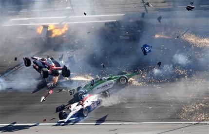 Two-time Indy 500 winner Wheldon killed in wreck