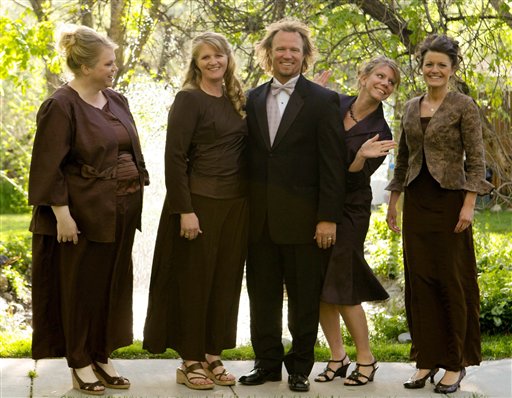 'Sister Wives' family files new documents in fight over bigamy law