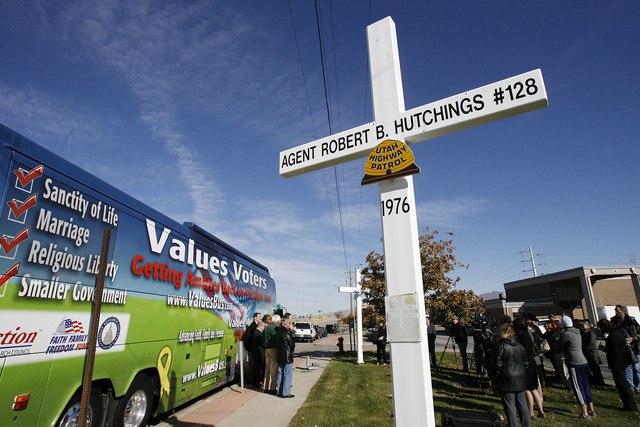 Carl Wimmer proposes bill to keep roadside crosses