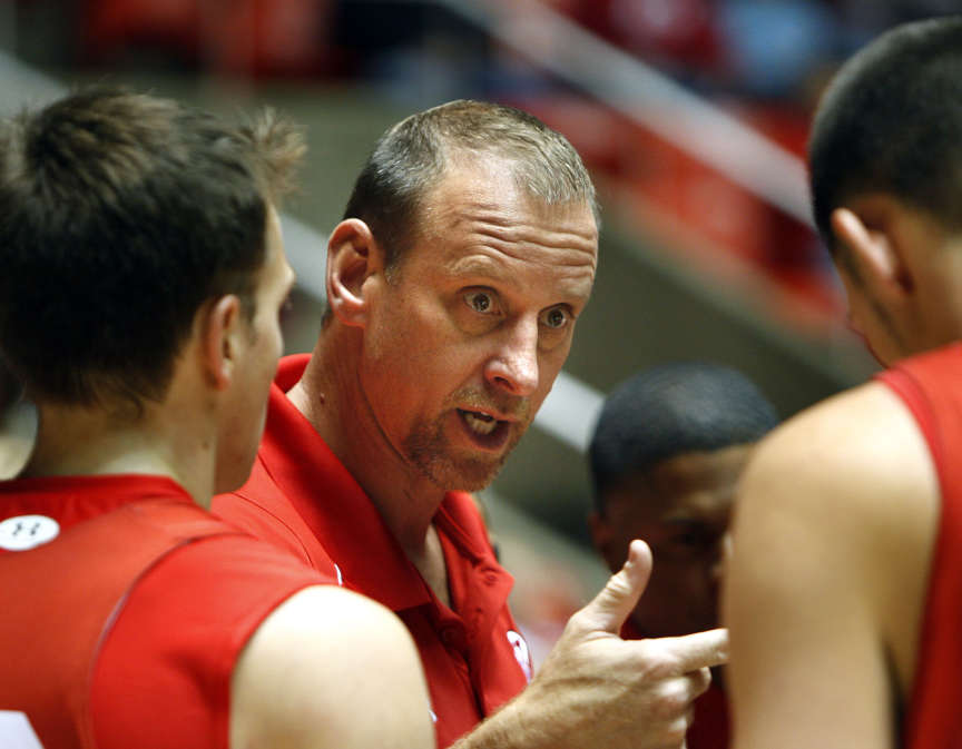 Utah coach Larry Kyststkowiak talks to his players at the University of Utah Red and White basketball scrimmage Wednesday, Oct. 26, 2011, in Salt Lake City, Utah. (Tom Smart, Deseret News)