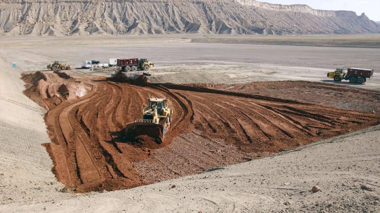 Matheson voices concern about Moab cleanup contract