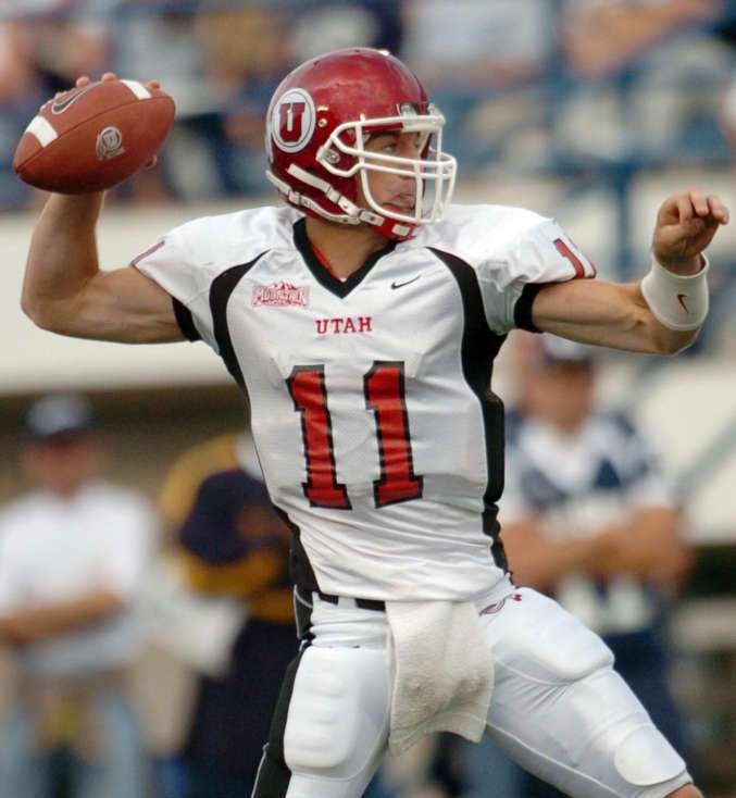 Utah's Quarterback Alex Smith sets to make a pass in the first half of play in Logan Saturday September 18, 2004 against Utah State. (Scott G. Winterton, Deseret News)