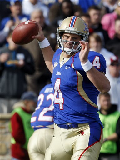 Tulsa quarterback G.J. Kinne. (AP Photo/Sue
Ogrocki)