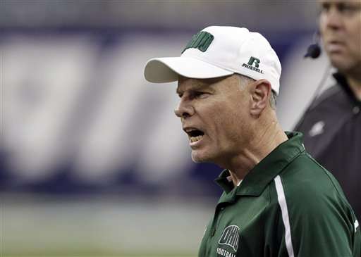 Ohio head coach Frank Solich. (AP Photo/Carlos
Osorio)