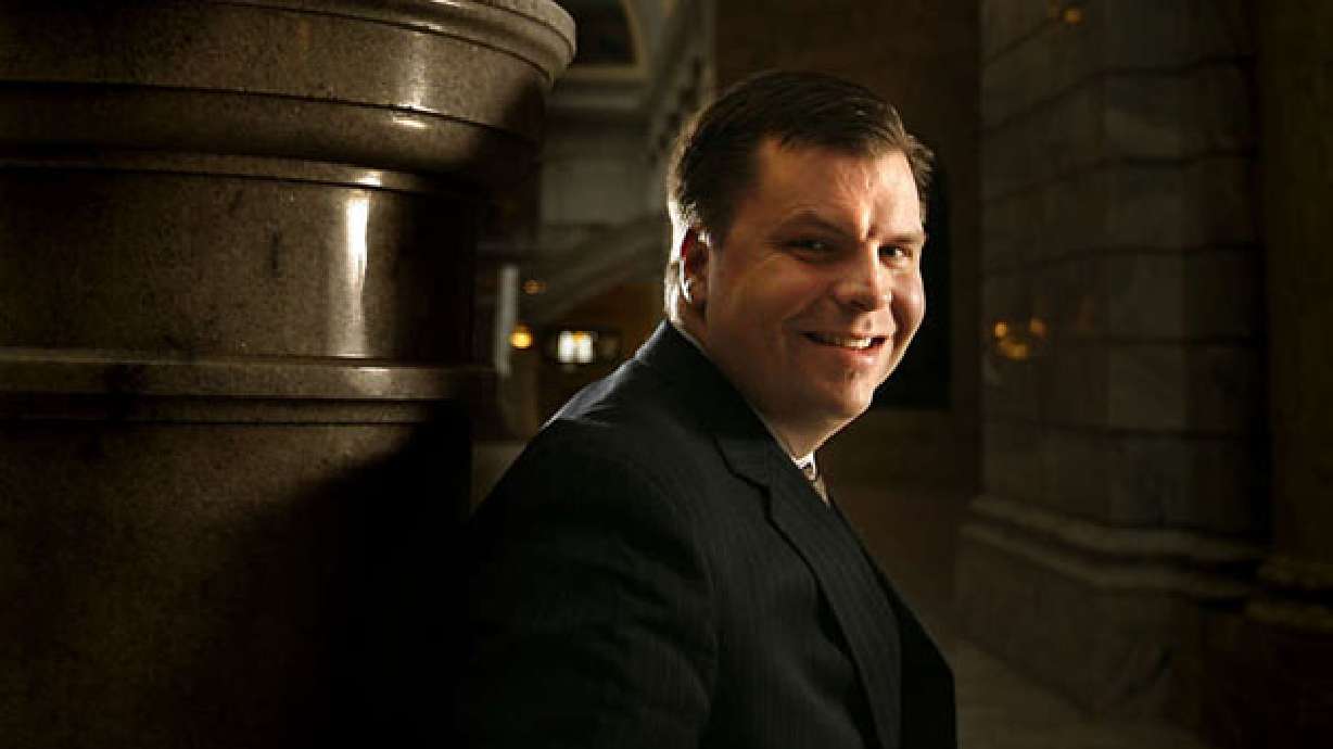 Liljenquist forgoes pension, Romney pulls ahead of Obama and Paul accused of fraud