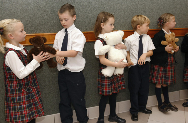 Students send love to homeless children through teddy bears