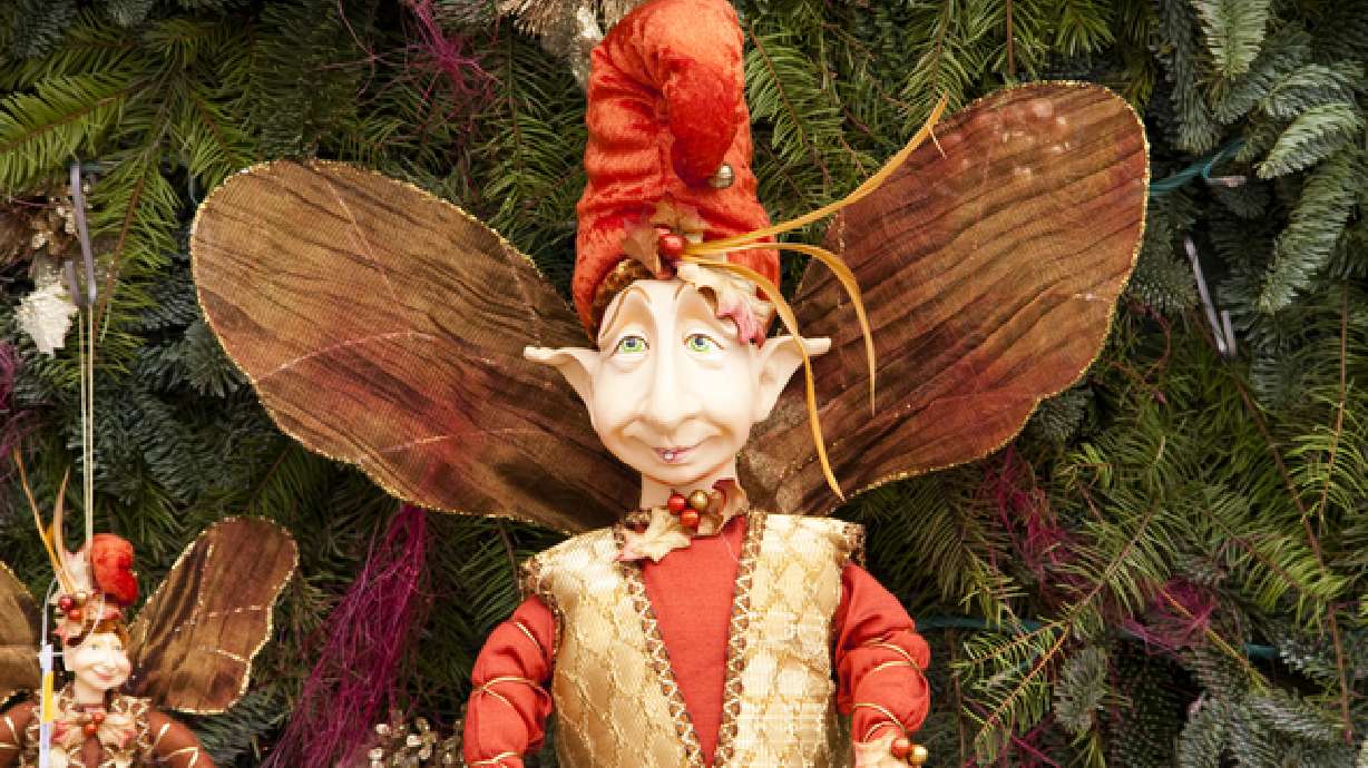 5 ways to adapt Christmas traditions to your growing family