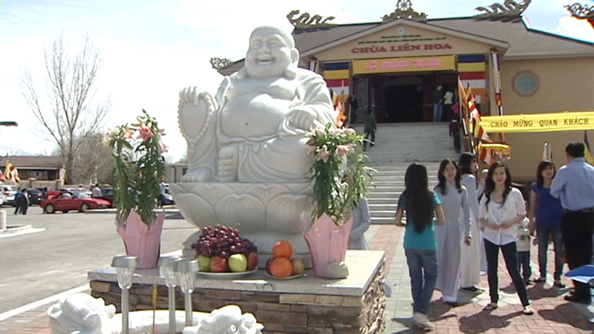 A new Buddhist temple opened in West Valley City, with beating drums and offerings of fruit and flowers before statues of Buddha.