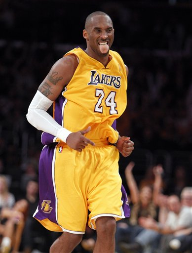 Los Angeles Lakers guard Kobe Bryant sticks out 
his tongue after making a three-point shot 
against the Utah Jazz. Lakers won the game 96-
71. (AP Photo/Alex Gallardo)