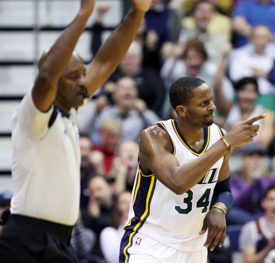 C.J. Miles reacts as he hits a three pointer in
the fourth quarter against the New Orleans
Hornets. (Deseret News)