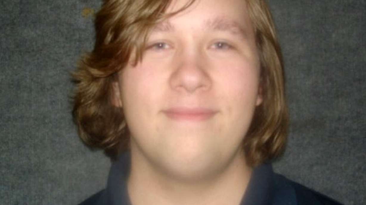 Judge rules hearings to be public for teen in Roy High bomb plot