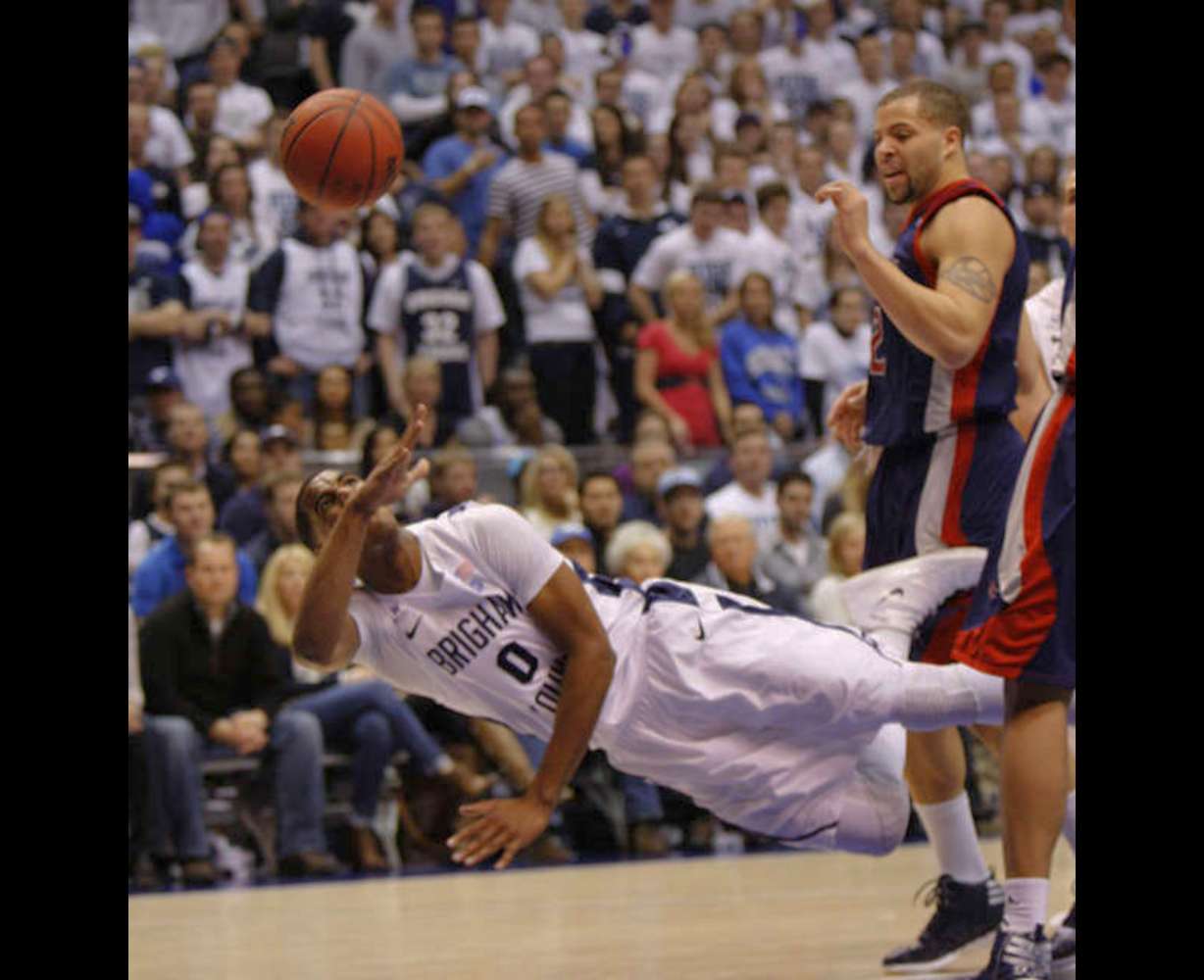 BYU's Brandon Davies throws up a shot against
Saint Mary's. (Deseret News)