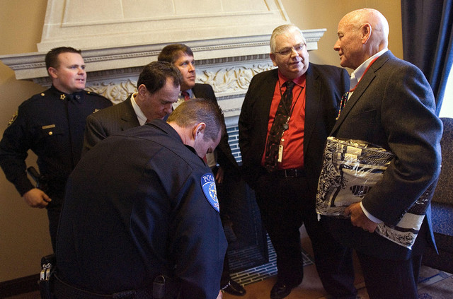 Lawmakers honor fallen heroes, encourage donations to fund