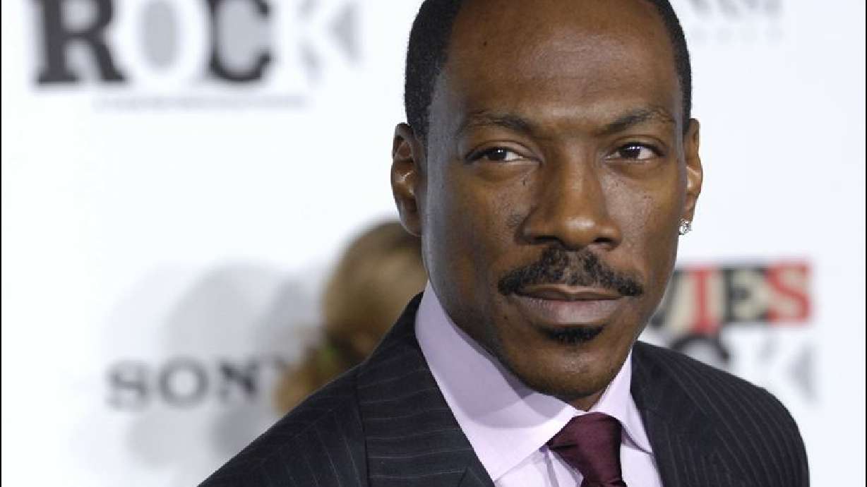 Social media kills Eddie Murphy