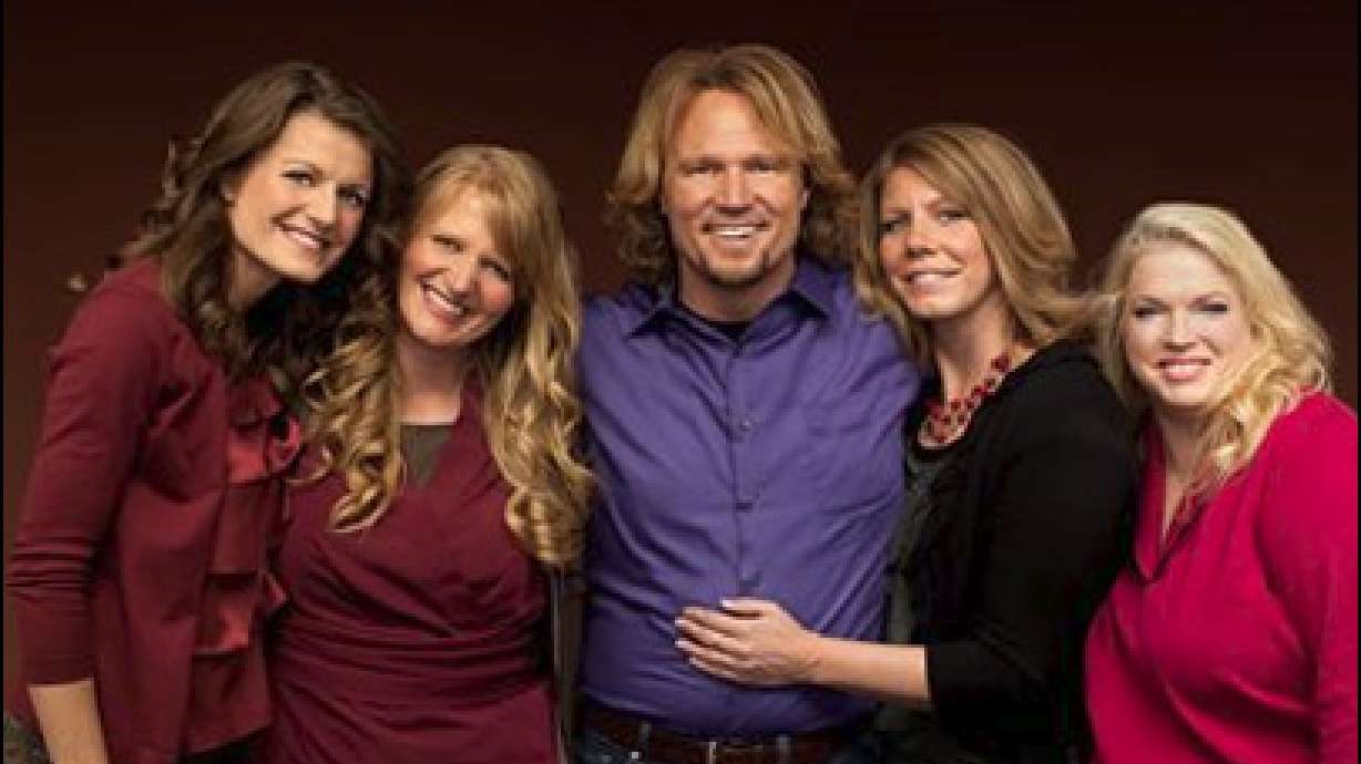 'Sister Wives' suit to go forward against Utah County Attorney