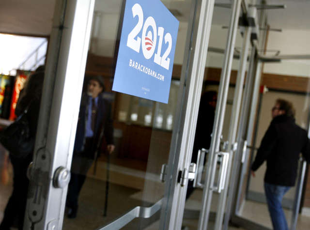 Obama campaigns in red Utah
