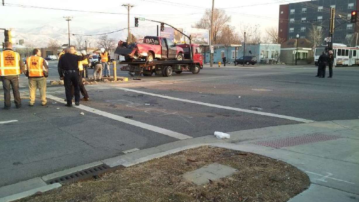 SLC TRAX accident, derailment causes significant delays