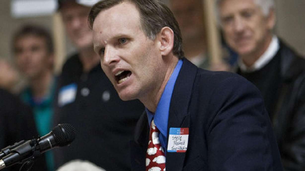 Supreme court hears complaint on Herbert's fundraising