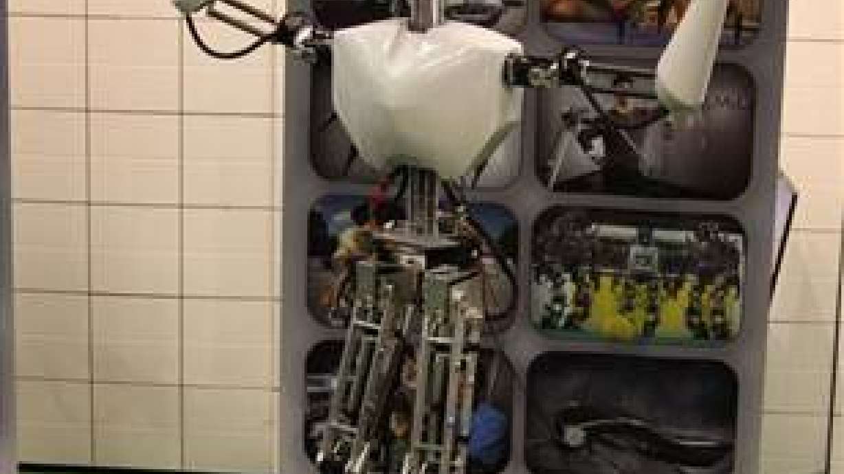 Navy's firefighting robot to be tested in 2013