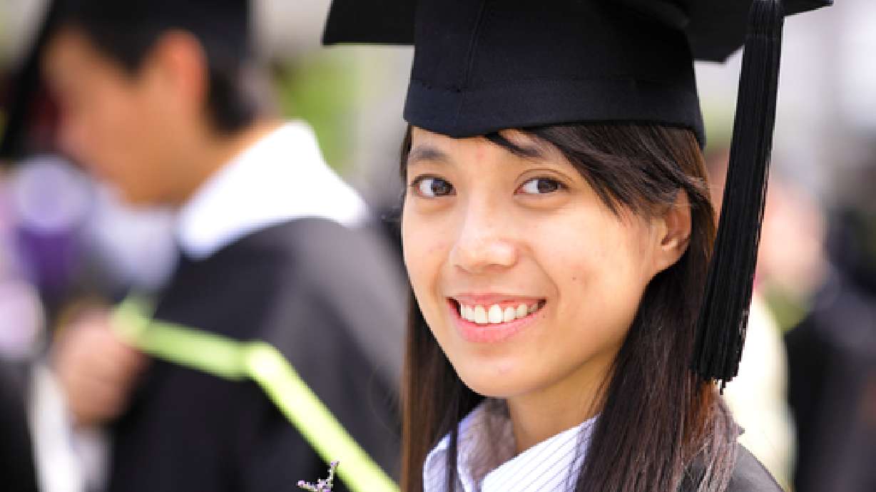 College students waiting too long to start career