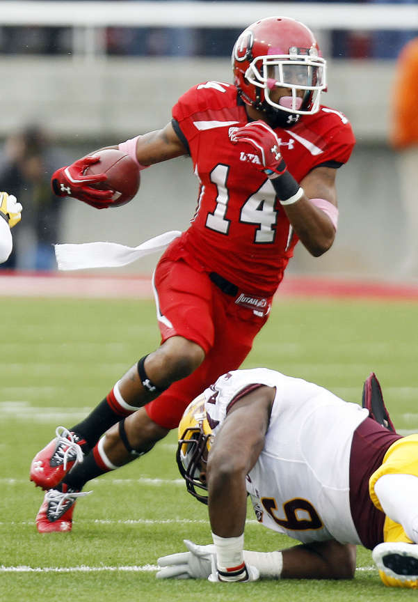 Utah Utes wide receiver Reggie Dunn makes a long run as the University of Utah faces Arizona State in NCAA football in Salt Lake City, Saturday, Oct. 8, 2011. (Ravell Call, Deseret News)