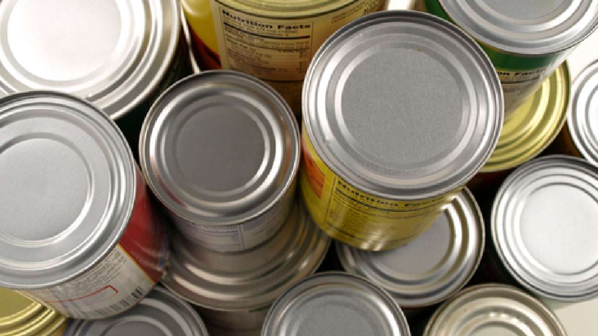 Governor starts off annual Boy Scout food drive