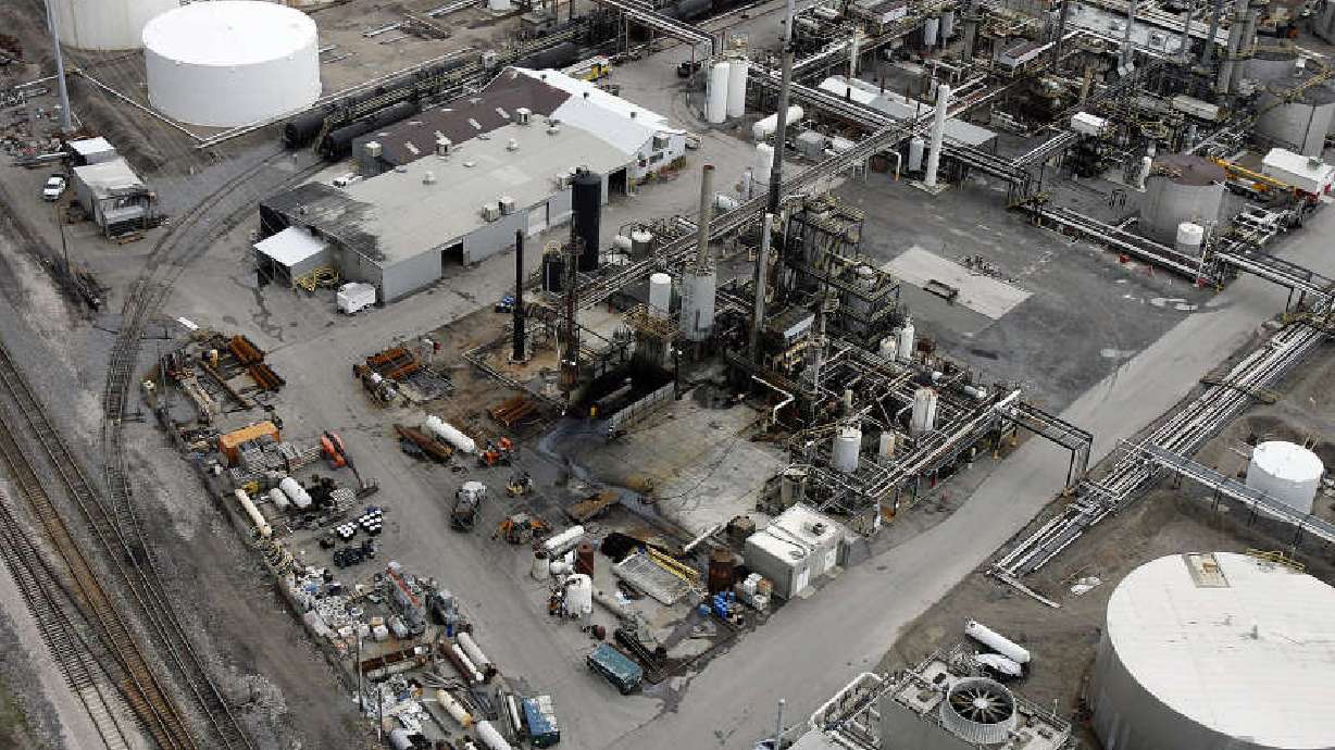 Jury awards over $300,000 to family in refinery explosion