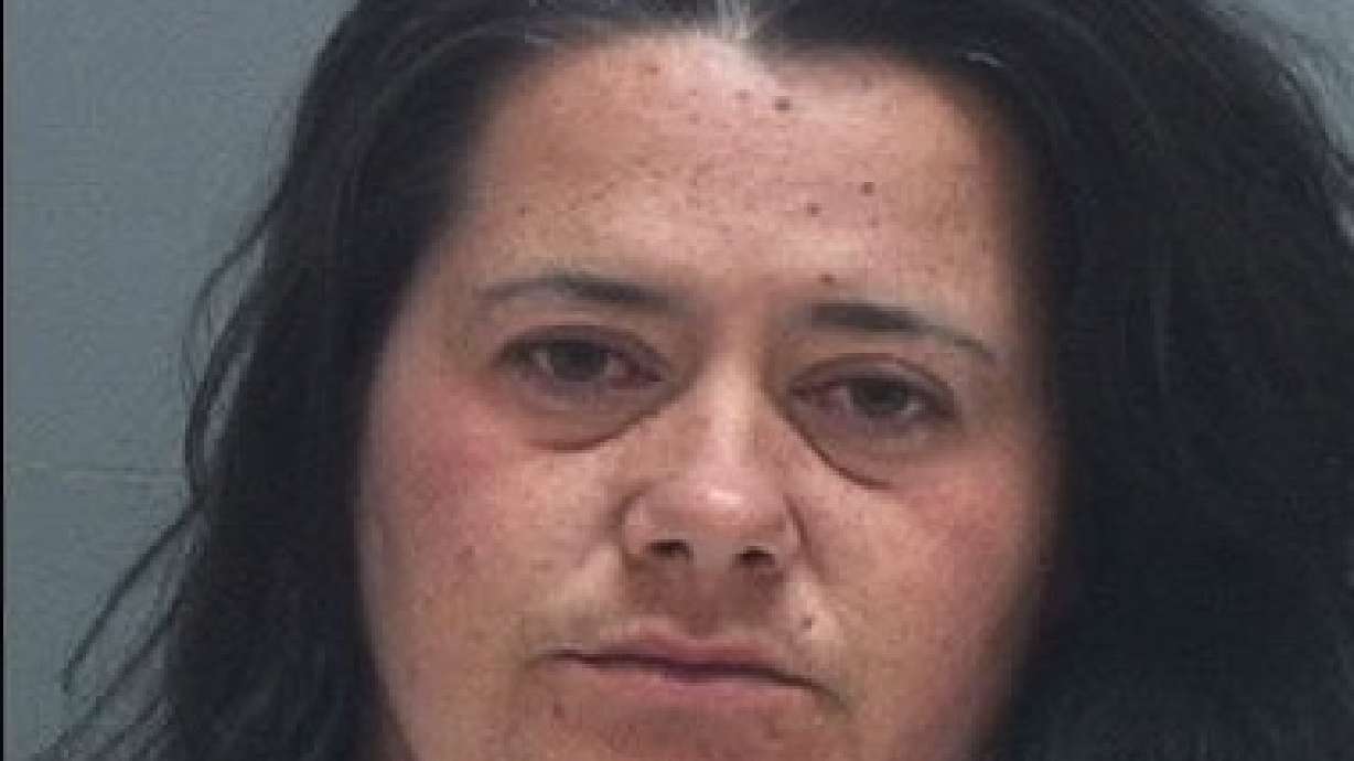 Police arrest woman in stolen car for theft, drug charges