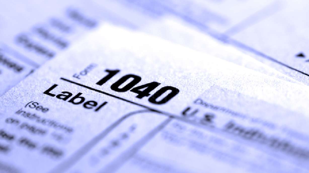 IRS is overwhelmed by tax return identity theft