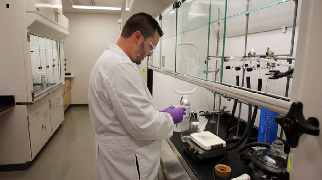 New biotech building dedicated at U.