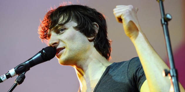 'Somebody That I Used To Know' singer calls 'Glee' cover 'dinky and wrong'