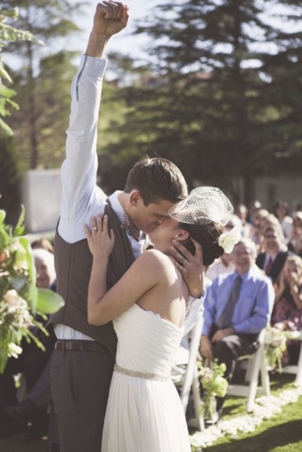 Top 4 wedding pics and flicks from around the web