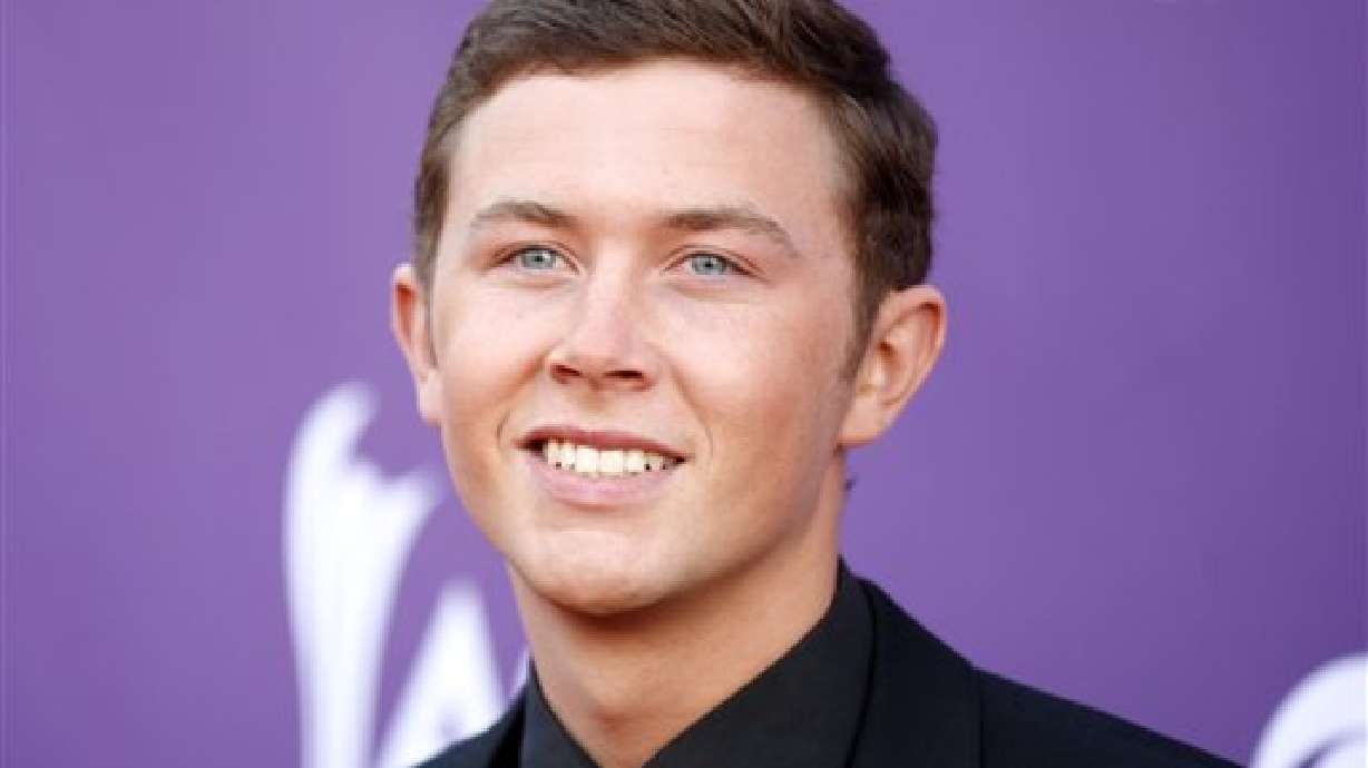 Scotty McCreery to sing at Stadium of Fire