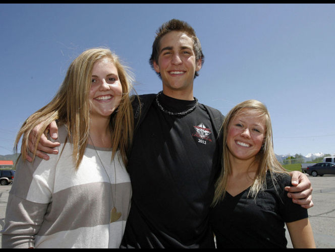 Class of 2012 finding solutions to rising college costs