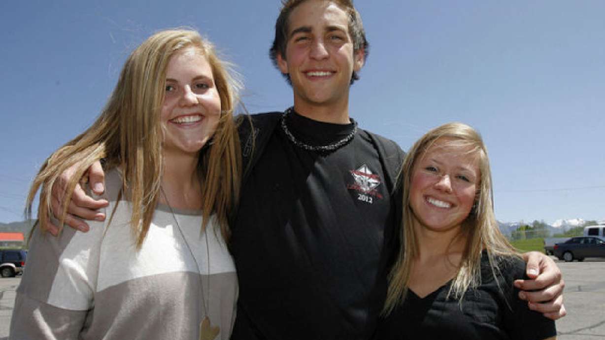 Class of 2012 finding solutions to rising college costs