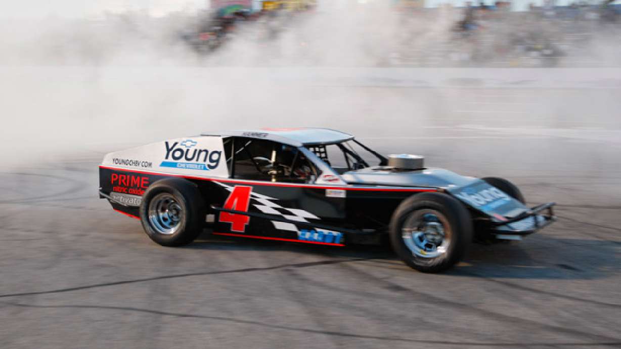 Maverik modified double-main packs the house at RMR