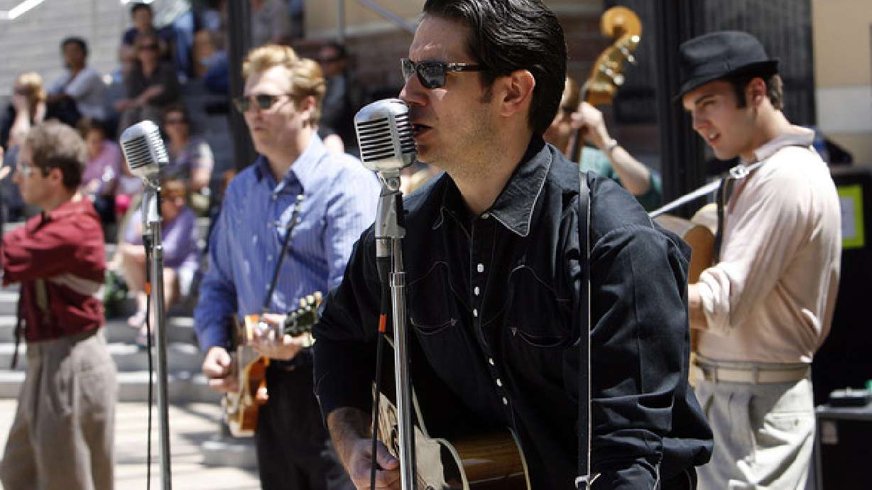 Rock-legend impersonators entertain at Gateway