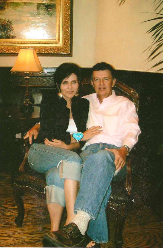 Prominent Blanding, Utah physician James Redd, center, shown here with his wife, Jeanne was found dead of an apparent suicide near his home in Blanding a day after being charged with illegal looting of archaeological artifacts held sacred by Utah's earliest inhabitants.(Family photo)