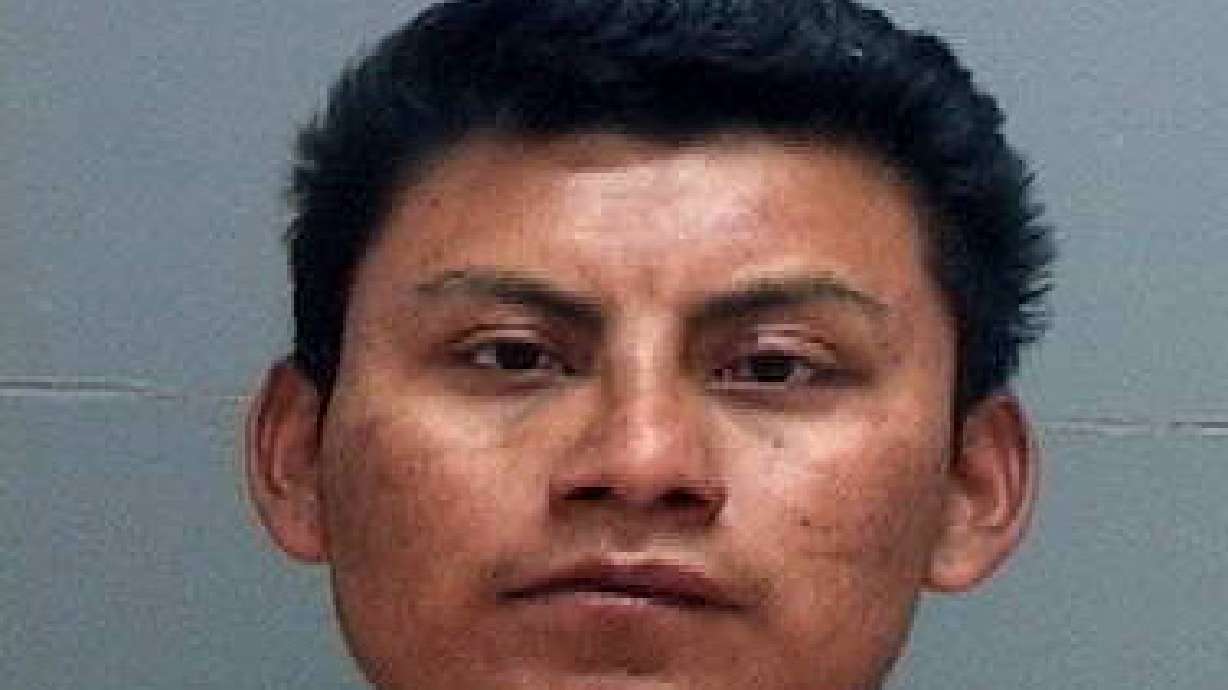 Man accused of sexually assaulting, kidnapping teen neighbor