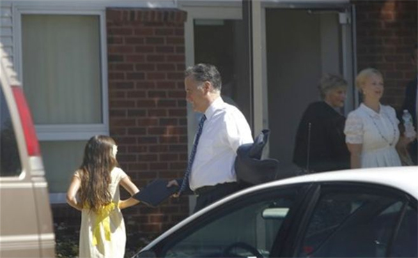 AP: Romneys fill LDS branch in NH
