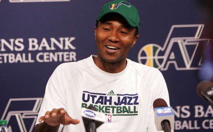 Mo Williams is introduced to the media as a member of the Utah Jazz (Deseret News)
