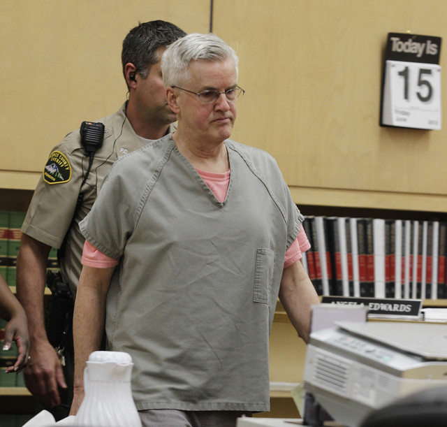 Prosecutors say they want porn charge against Steven Powell reinstated