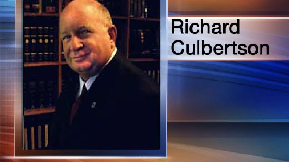 Candidate Accused of Real Estate Fraud