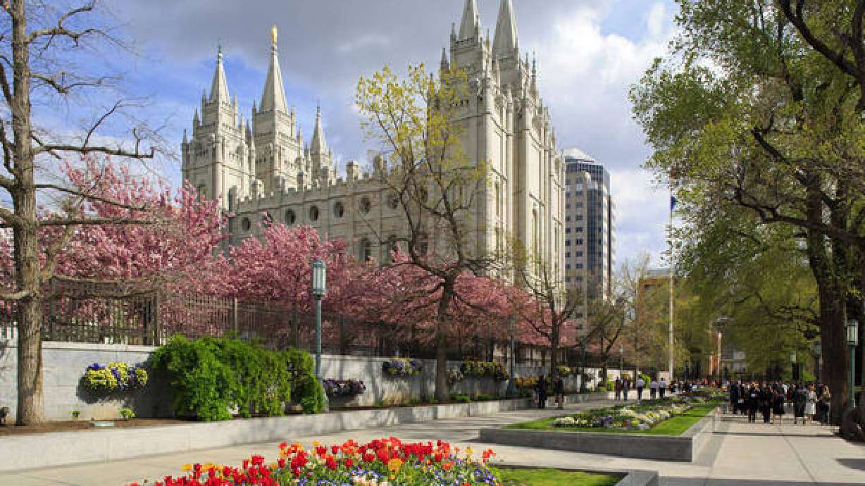 Poll: Despite attention, US knows little about LDS Church