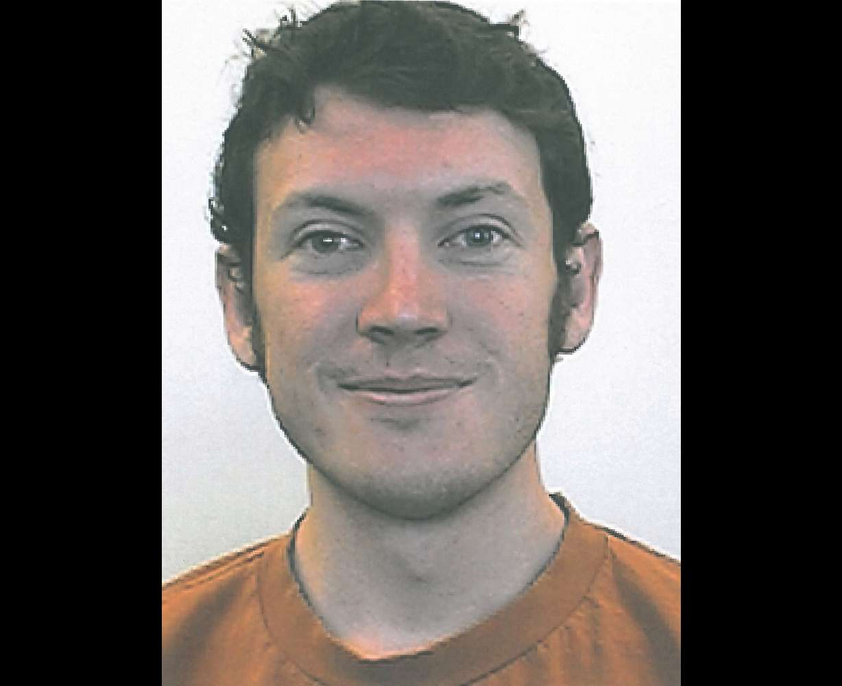 The gunman, identified by police as 24-year-old
James Holmes, used a military-style semi-
automatic rifle, a shotgun and a pistol,
stopping only to reload.
