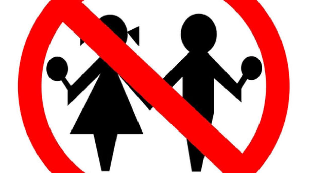 Cheers, jeers for restaurant banning kids under 18