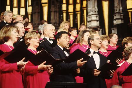 Local Happenings: the Mormon Tabernacle Choir and DeGraw and Caillat in concert