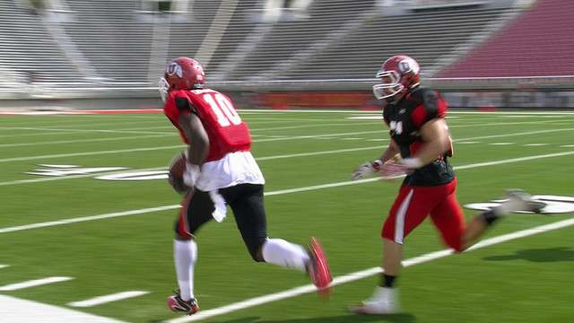 Utah wide receiver DeVonte Christopher (10) catches a pass and runs down the sideline during practice Friday August 17, 2012 at Rice-Eccles Stadium. Photo: Robert Jackson, KSL